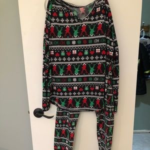 Women’s pajamas excellent condition